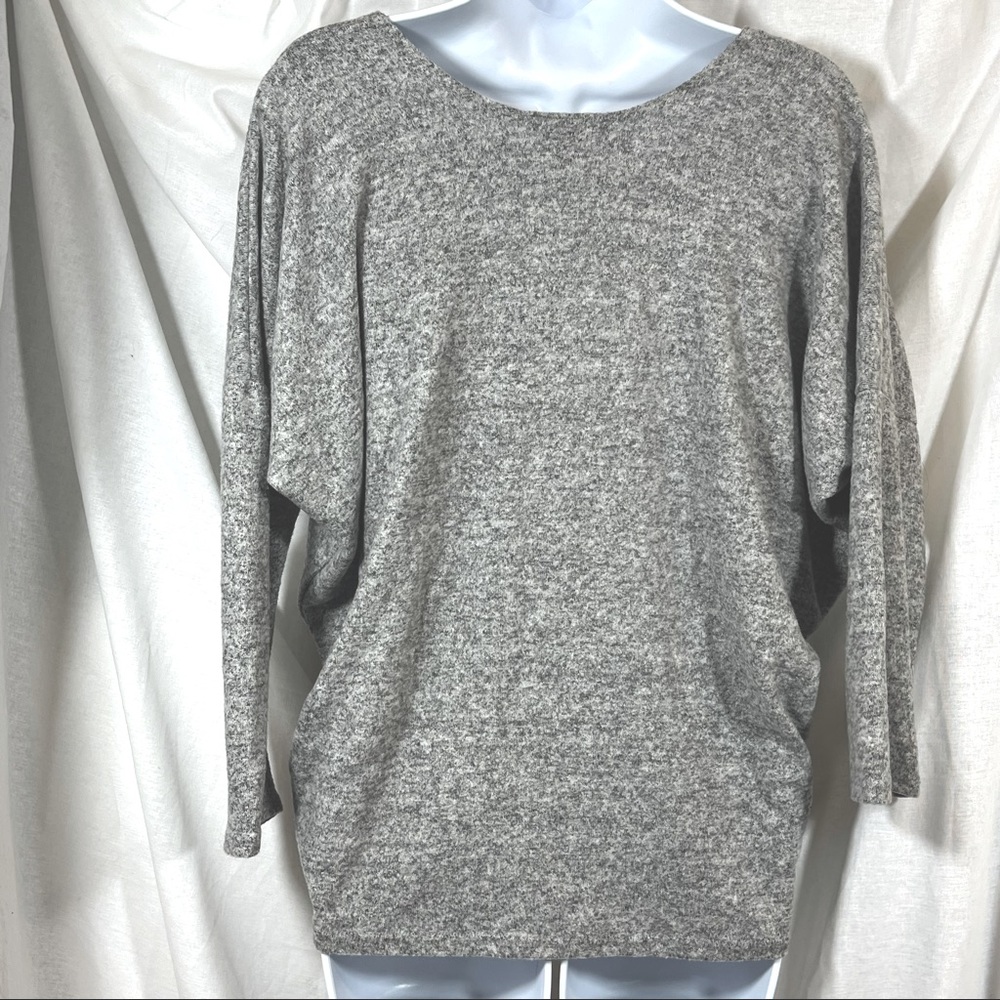 🆕 Anthropologie Gyft Soft & Cozy Hacci Knit Top with Dolman Sleeves, Size M - Picture 11 of 16